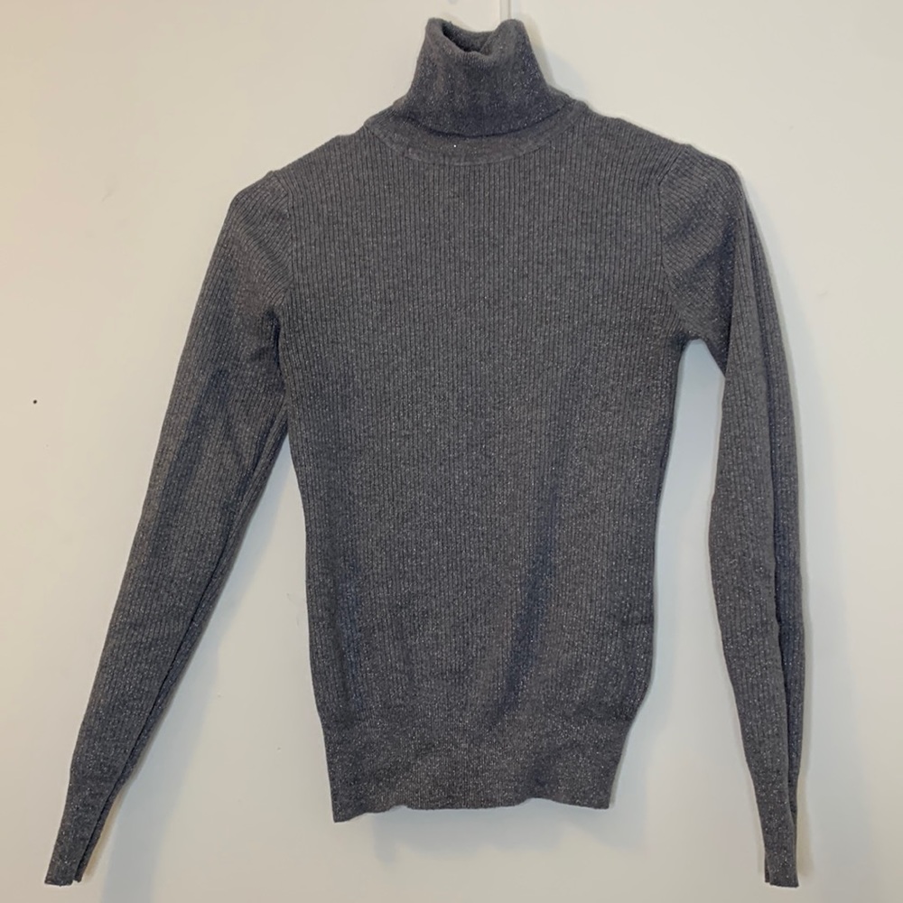 Sparkly grey / silver turtleneck - Picture 1 of 4